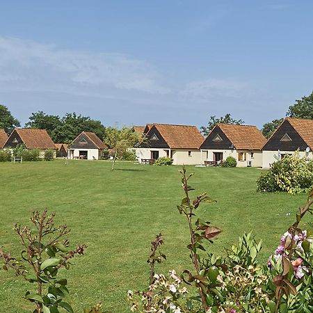 Hotel Le Lac Bleu Lacapelle-Marival Exteriér fotografie