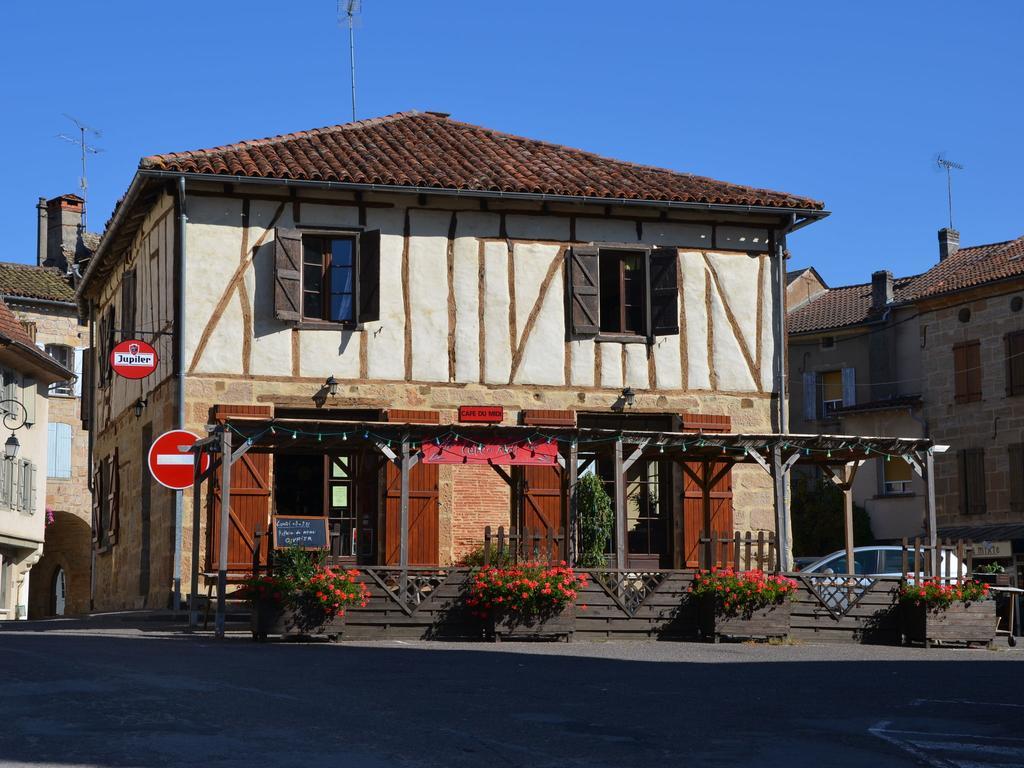 Hotel Le Lac Bleu Lacapelle-Marival Exteriér fotografie